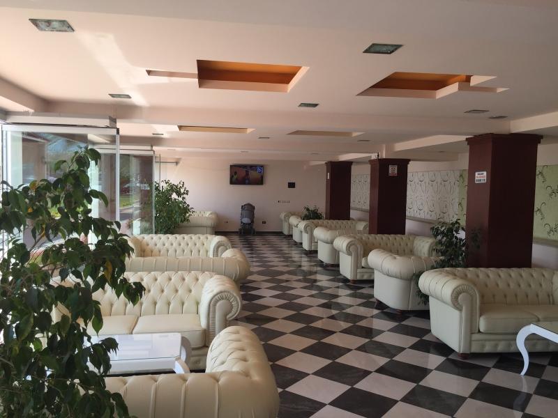 Hotel Ferrara ดูร์เรส ภายนอก รูปภาพ